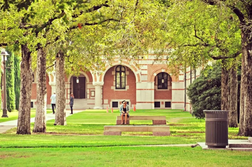 Universities in USA Friendly To International Students