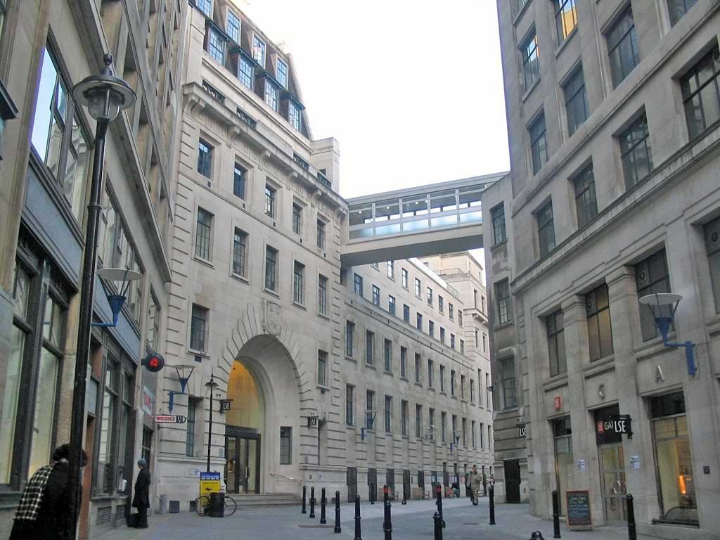 University with high percentage of foreign student - 6. London School of Economics and Political Science, United Kingdom