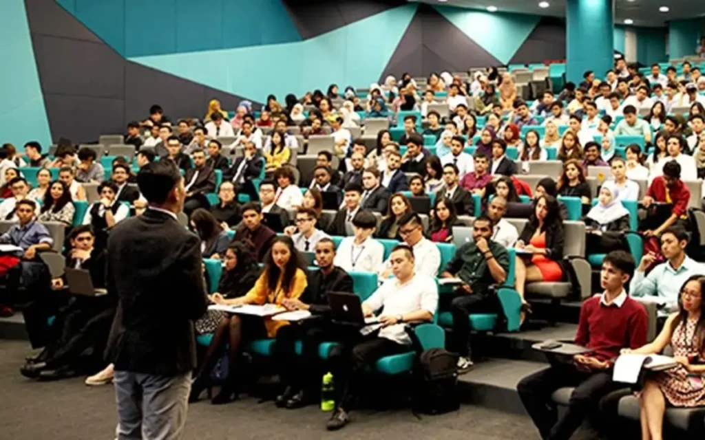 Zhengzhou University President Scholarship 2025