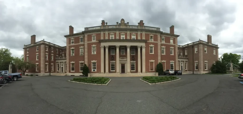 Fairleigh Dickinson University Scholarship 2025